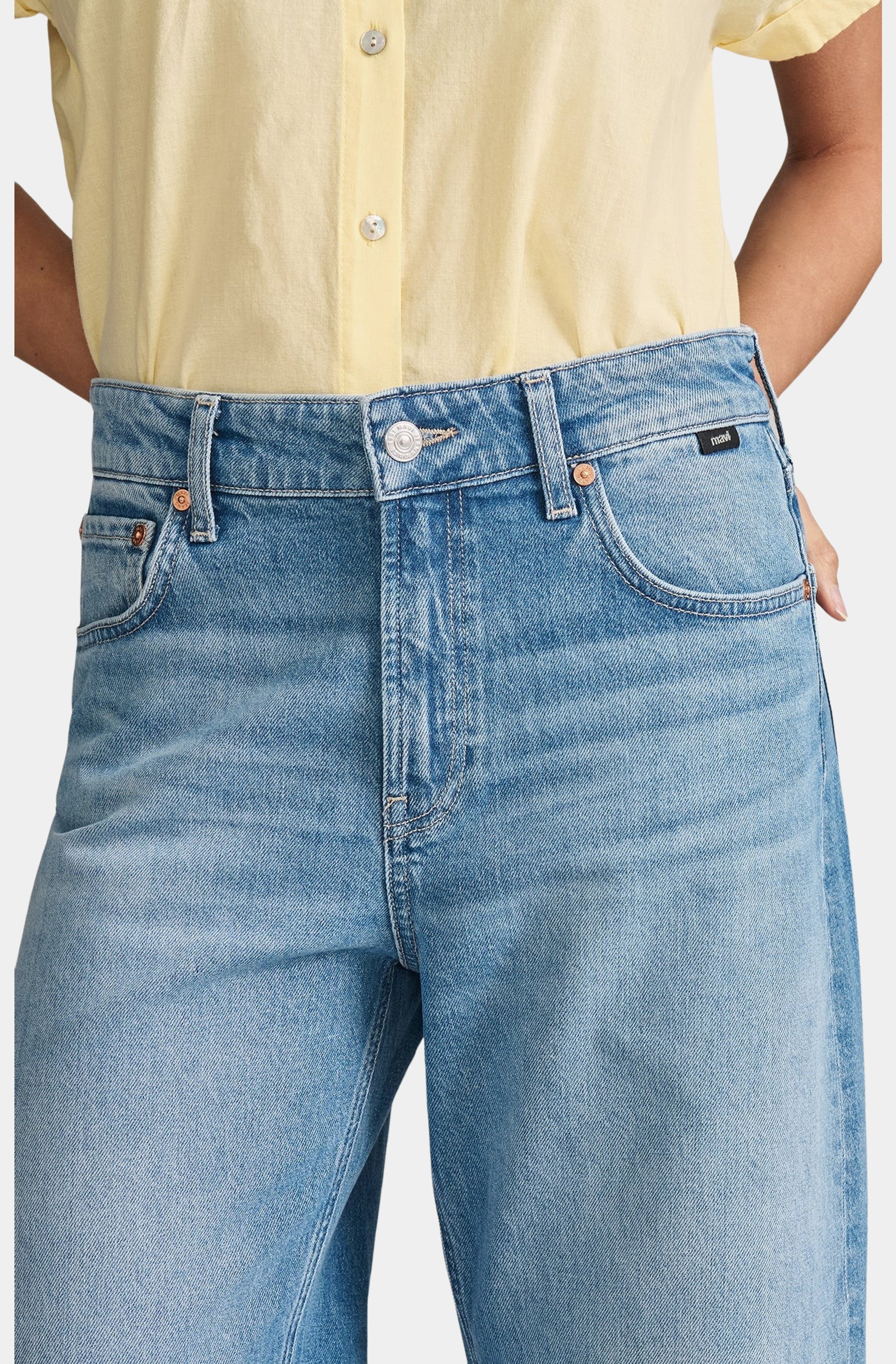 Nica Crop Jeans
