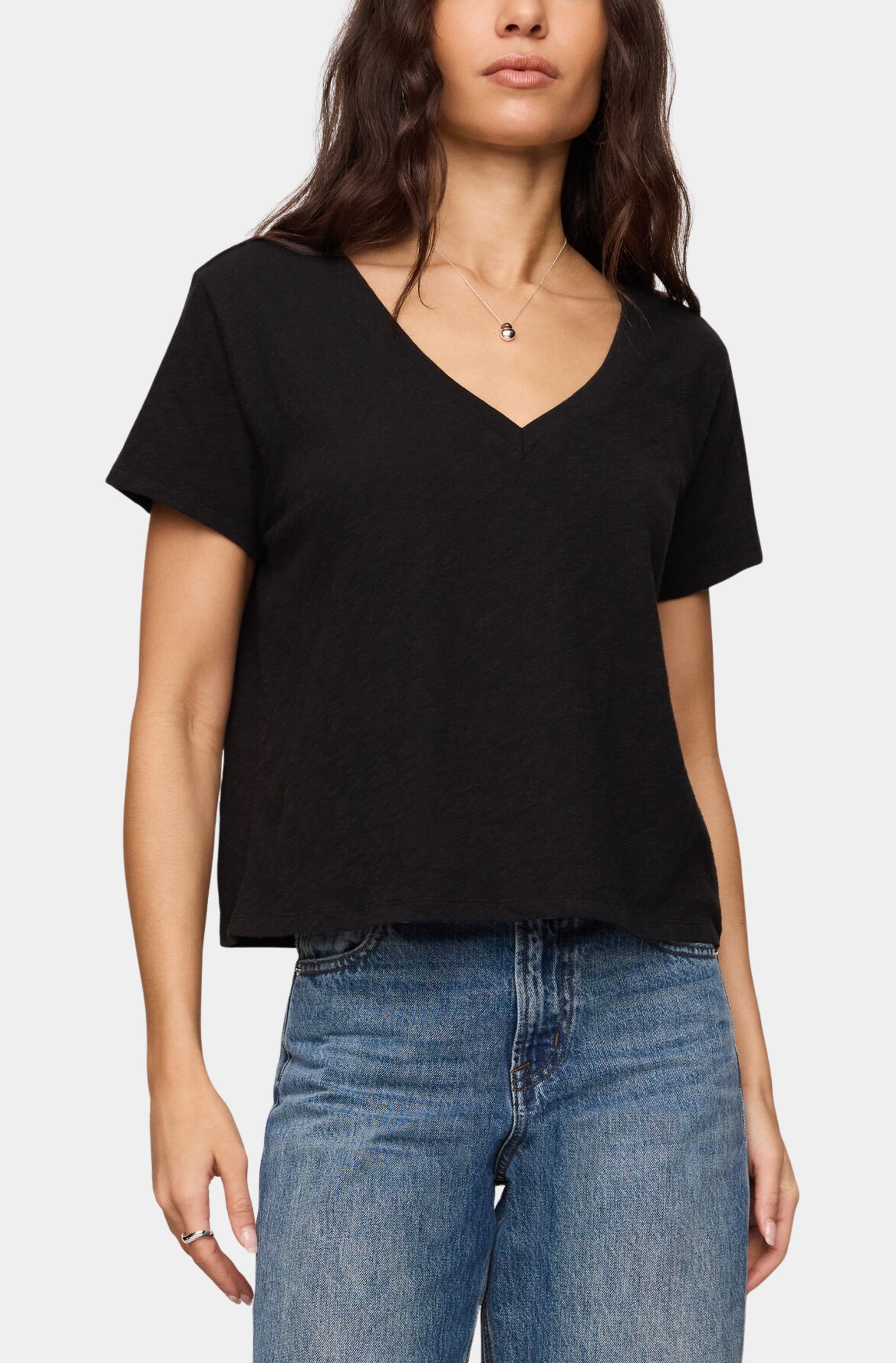 Nomad V Neck Tee