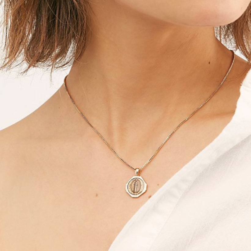 Sofia Pendant Necklace in Gray